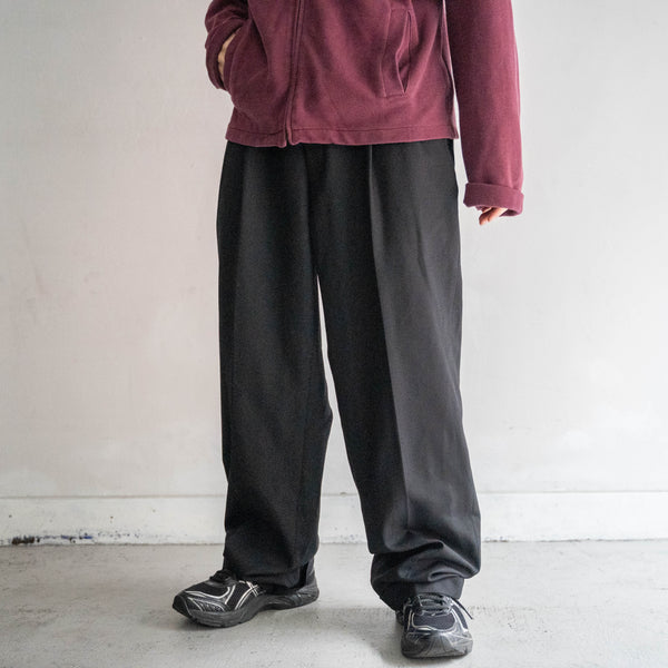 2000s Japan vintage black wool 100 2 tuck slacks -herringbone fabric-