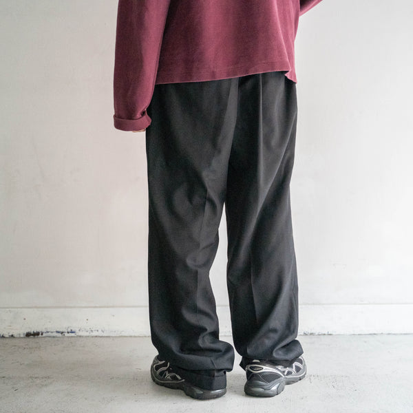 2000s Japan vintage black wool 100 2 tuck slacks -herringbone fabric-