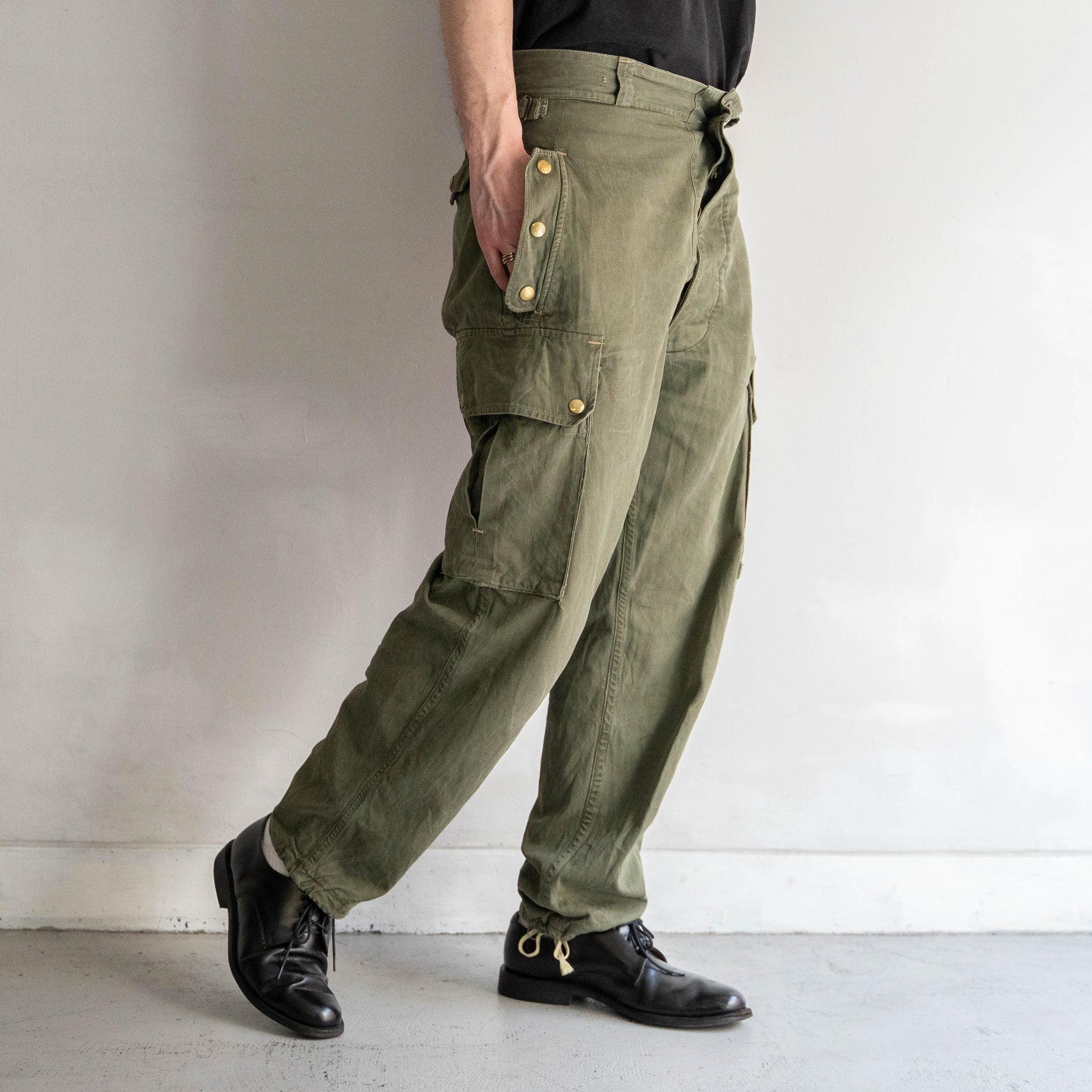 1950-60s French military paratrooper cargo pants – gochic vintage