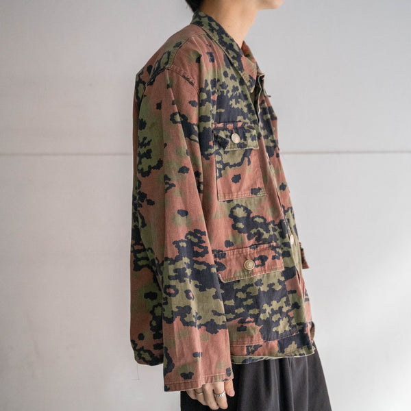 around 1980s Europe camouflage 4 pockets jacket -good fade-
