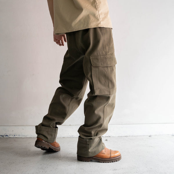 1970-90s Austrian military dark green cargo pants