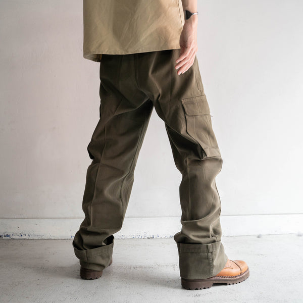 1970-90s Austrian military dark green cargo pants