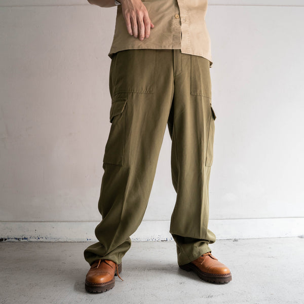 2000s Austrian military cargo pants with patch