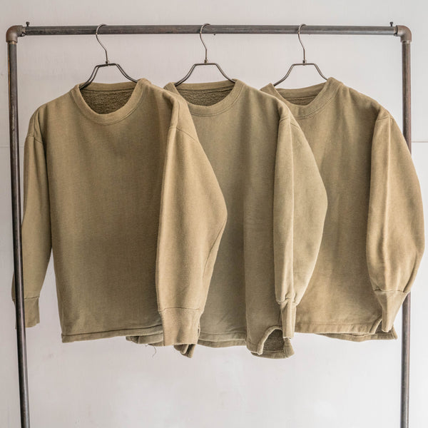 around 1980s Belgium military khaki beige color over dyed? sweat shirt