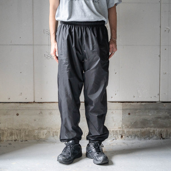 1990-00s 'Wilson' black color nylon pants -with side zip-