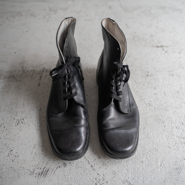 2000s Romanian military black leather boots 'mint condition'