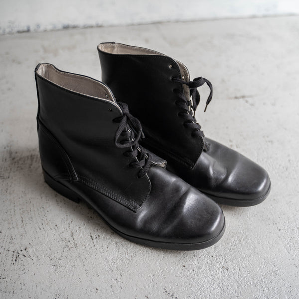 2000s Romanian military black leather boots 'mint condition'