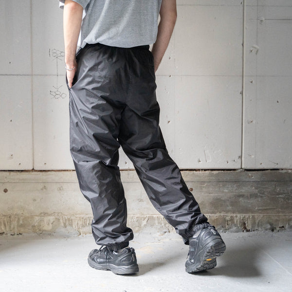 1990-00s 'Wilson' black color nylon pants -with side zip-