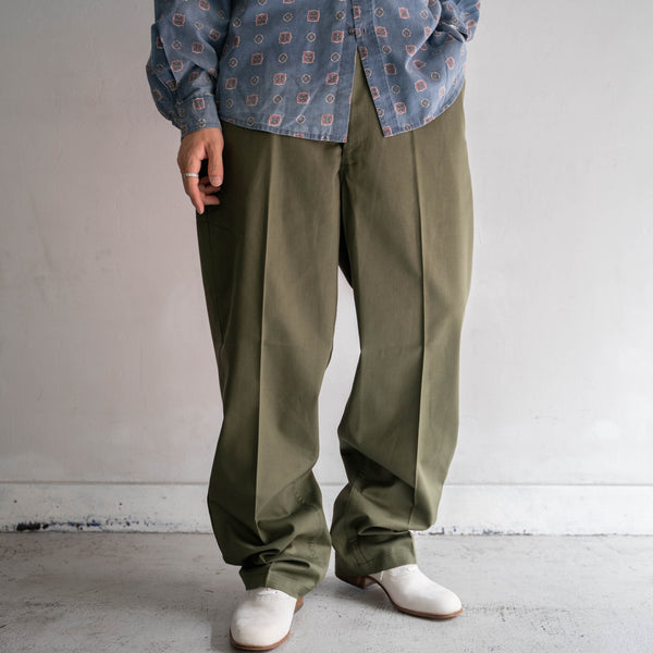 1980s US military green utility pants 'dead stock'