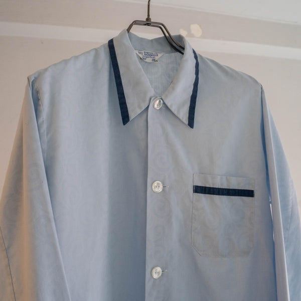 around1970s Germany light blue color pajama shirt -all-over pattern-