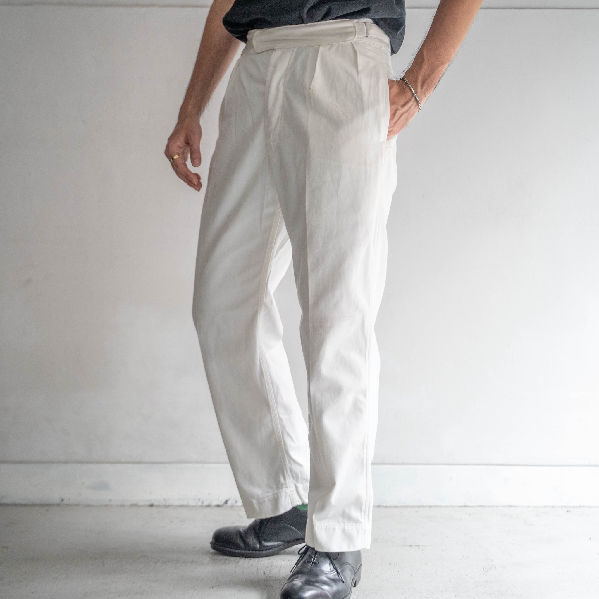 1960s Royal Navy white drill chino slacks -with adjuster-