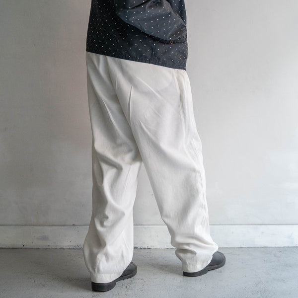 around 1990s white color linen × poly two tuck slacks