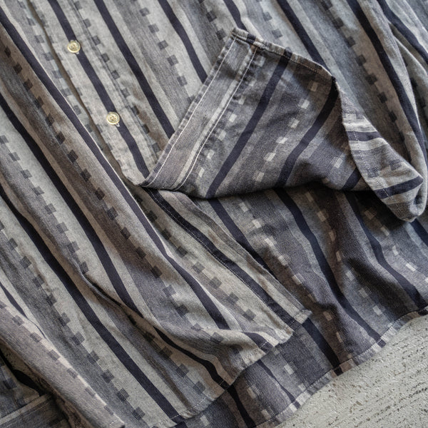 1990s Europe gray based stripe l/s shirt