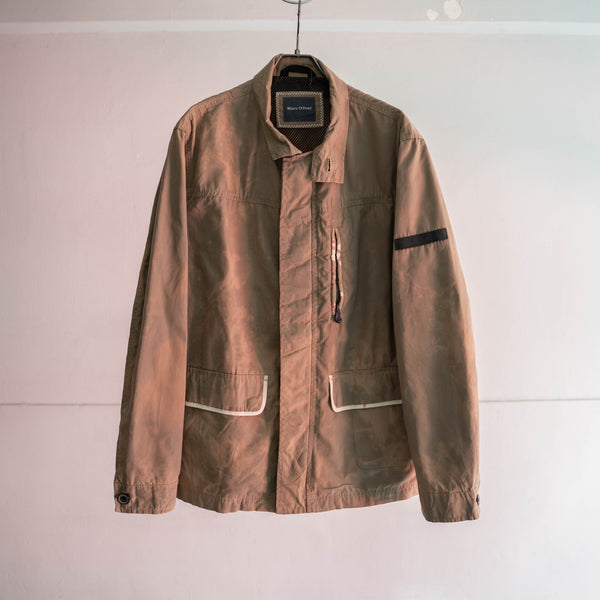 2000s beige tech jacket -bleach-