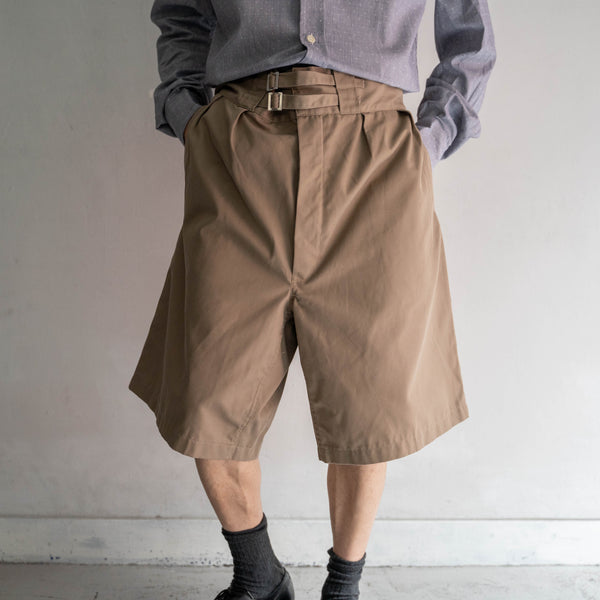 2000s Italian military beige gurkha shorts