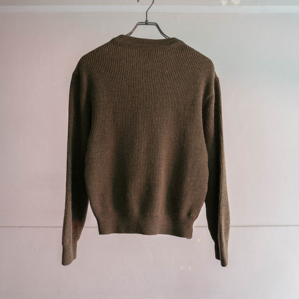 1980s French military olive v neck knit