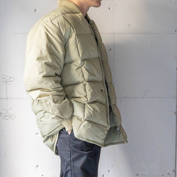 1990s Canada beige color nylon jacket - with down liner-