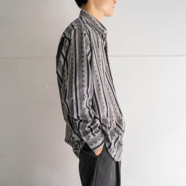 1990s Europe gray based stripe l/s shirt