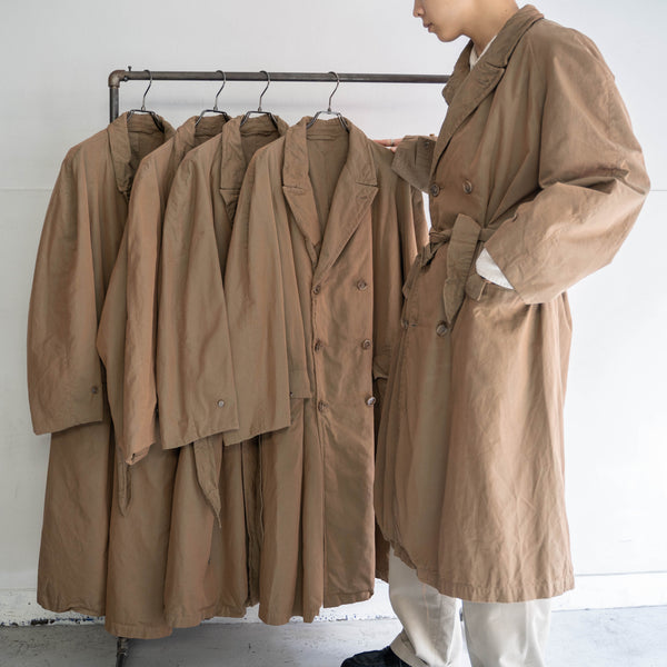 around 1960s Italian military brown TAMAMUSHI trench coat 'dead stock'