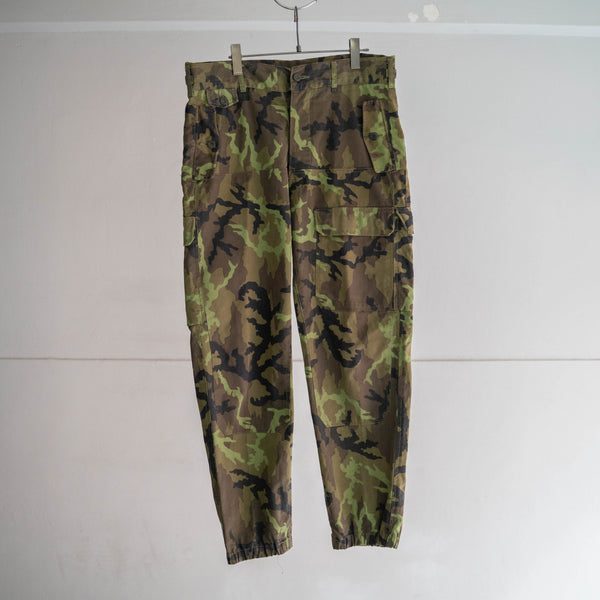 2000s Europe military camouflage cargo pants with flap pocket -1