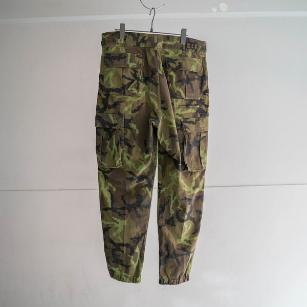 2000s Europe military camouflage cargo pants with flap pocket -1