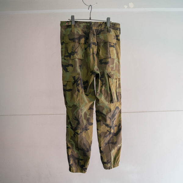 2000s Europe military camouflage cargo pants with flap pocket -2