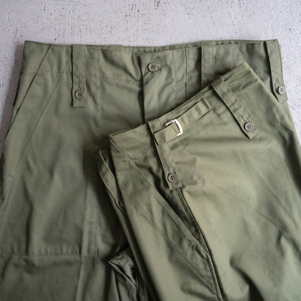 2000s British military green baker pants 'dead stock'