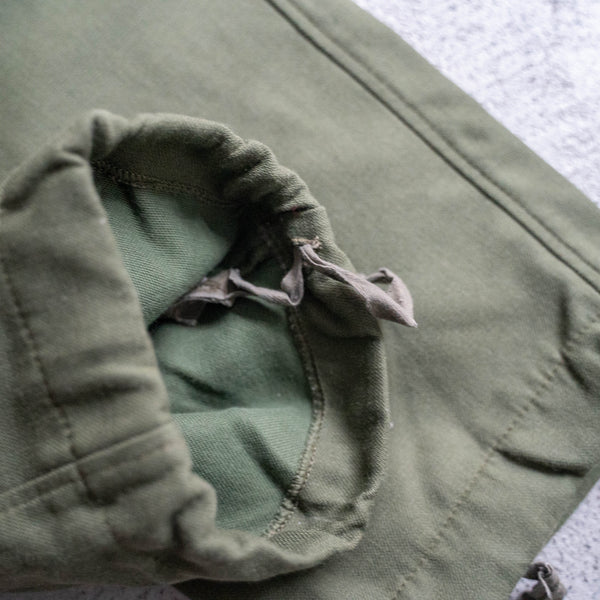 2000s German police green cargo pants -thick fabric- -1