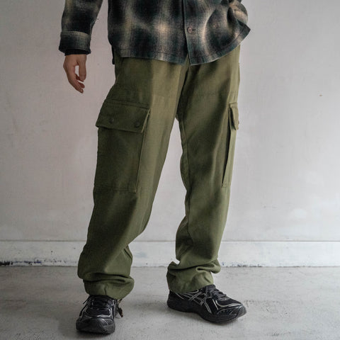 2000s German police green cargo pants -thick fabric- -1