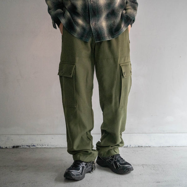 2000s German police green cargo pants -thick fabric- -1