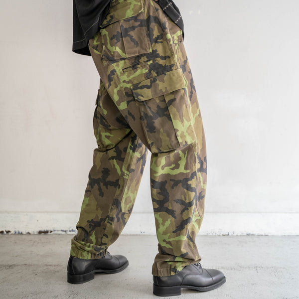 2000s Europe military camouflage cargo pants with flap pocket -1
