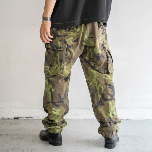2000s Europe military camouflage cargo pants with flap pocket -1
