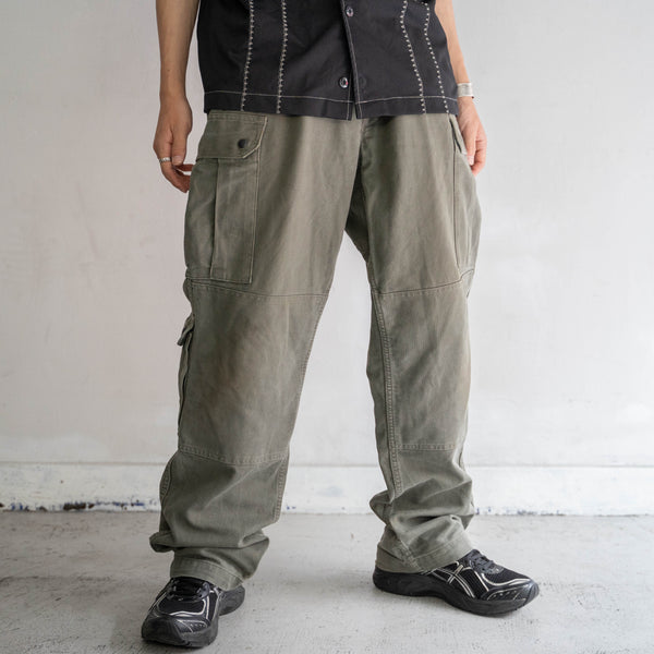 1990s German military cargo pants with flap pocket