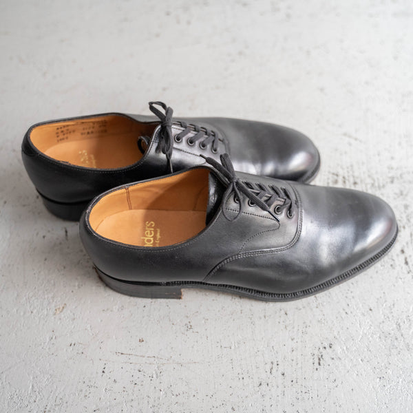 1990s 'Sanders' black color leather shoes -Made in England- 'mint condition'