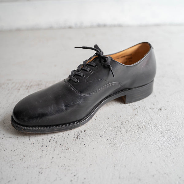 1990s 'Sanders' black color leather shoes -Made in England- 'mint condition'