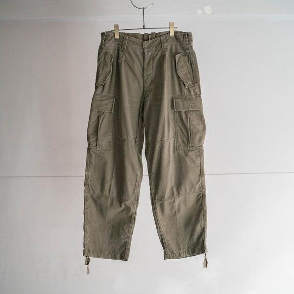 1980s German military wide cargo pants with flap packets -1