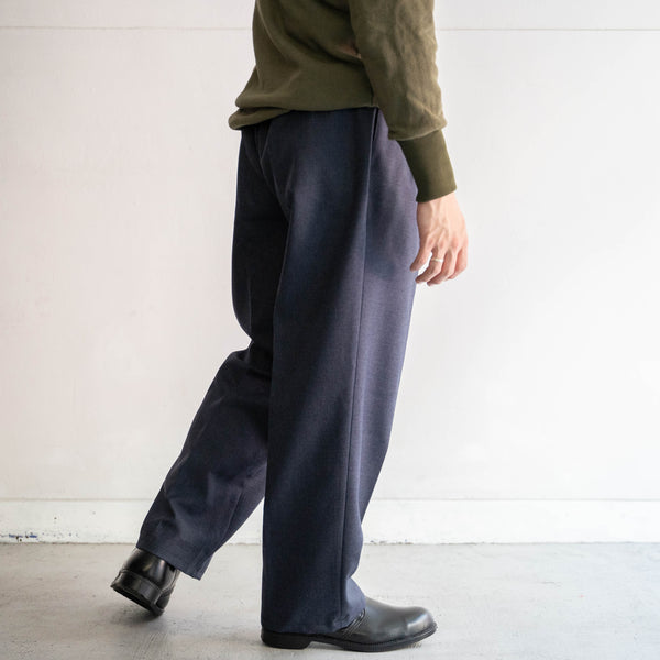 1980-90s Italy navy color wool two tuck slacks -middle weight-