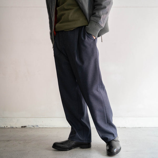 1980-90s Italy navy color wool two tuck slacks -middle weight-