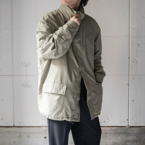 1990s 'GAP' greige color nylon outdoor jacket