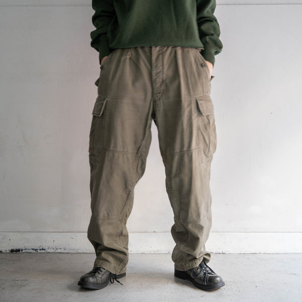 1980s German military wide cargo pants with flap packets -1