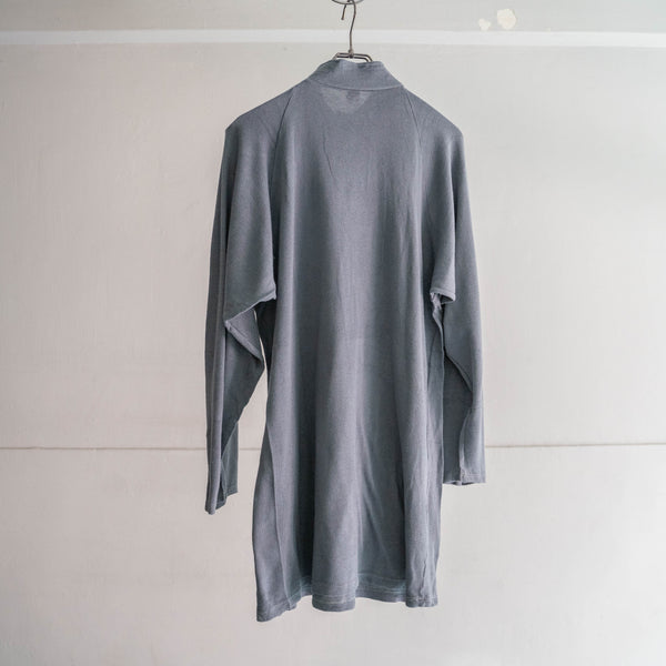 around 1970s Swedish military smoky blue henry neck thermal