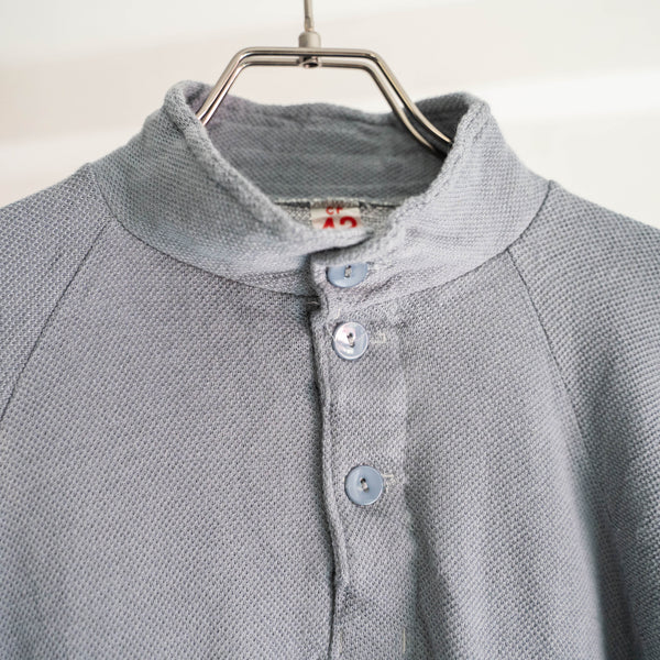 around 1970s Swedish military smoky blue henry neck thermal