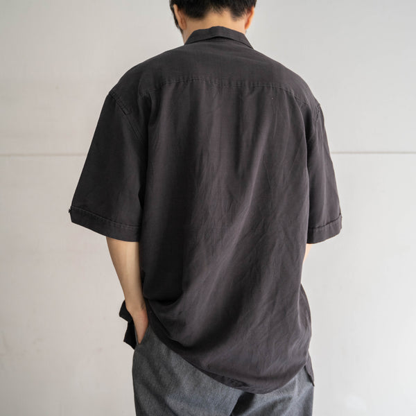 2000s faded black line design s/s shirt
