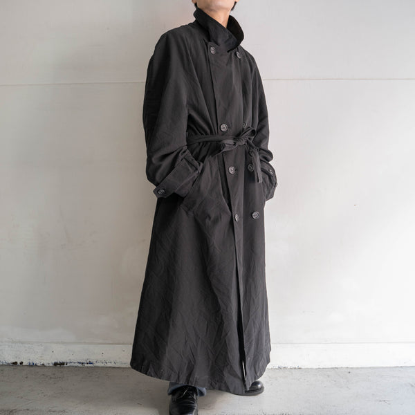 1990s black trench coat -super long length-
