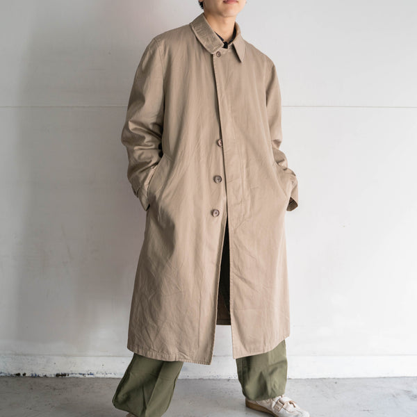 1980s 'LONDON FOG' beige balmacaan coat -with liner & chin strap-