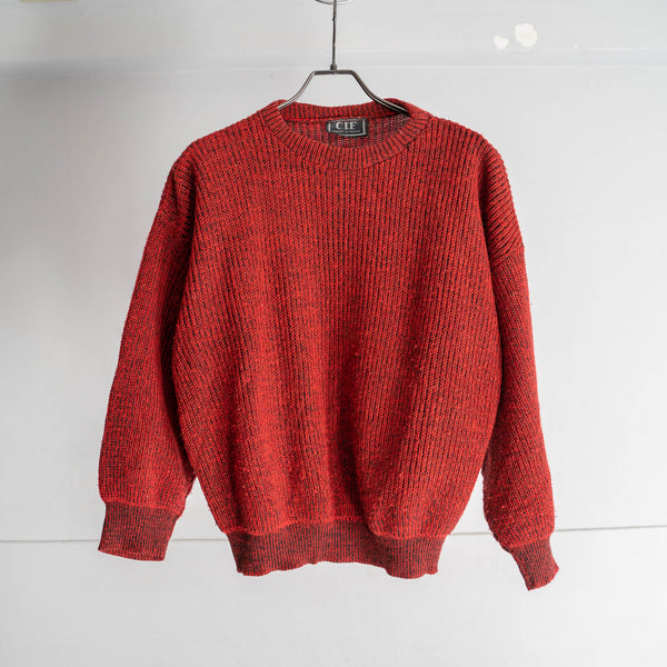 1990s red based short length knit