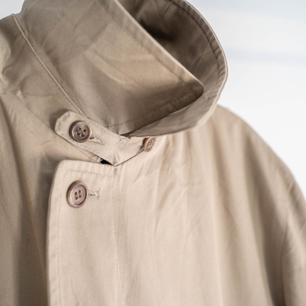 1980s 'LONDON FOG' beige balmacaan coat -with liner & chin strap-