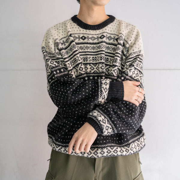 1990s white × black all-over pattern knit