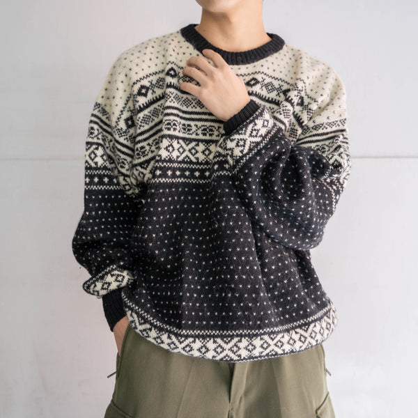 1990s white × black all-over pattern knit