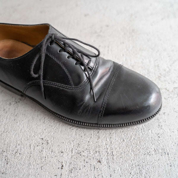 2000s British military black straight tip leather shoes
